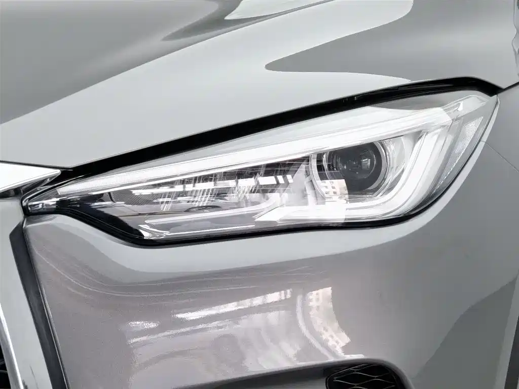 Infiniti QX50 英菲尼迪QX50 2020款 改款 2.0 T 四驱领航版