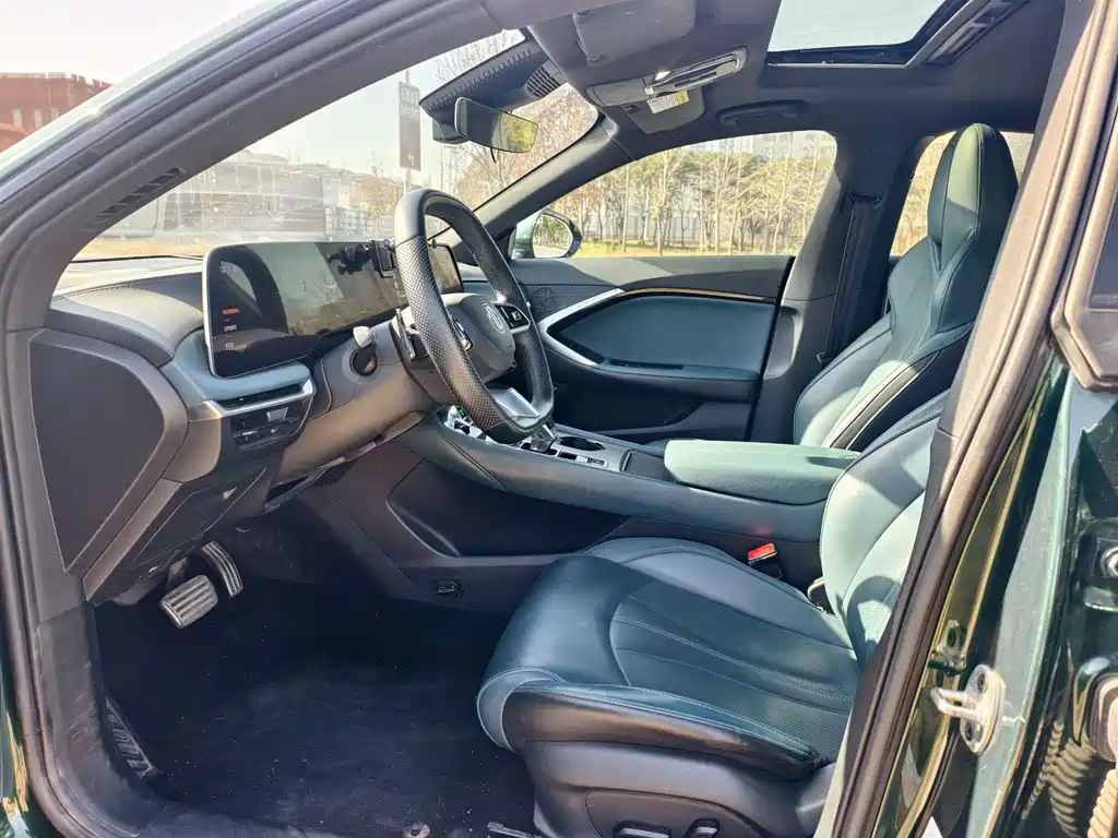 MG7 1.5 T DCT Supreme Beauty Comfort Enjoyment