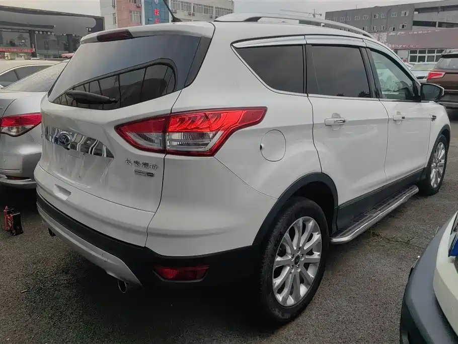Kuga 2.0 L GTDi 4 WD Elite