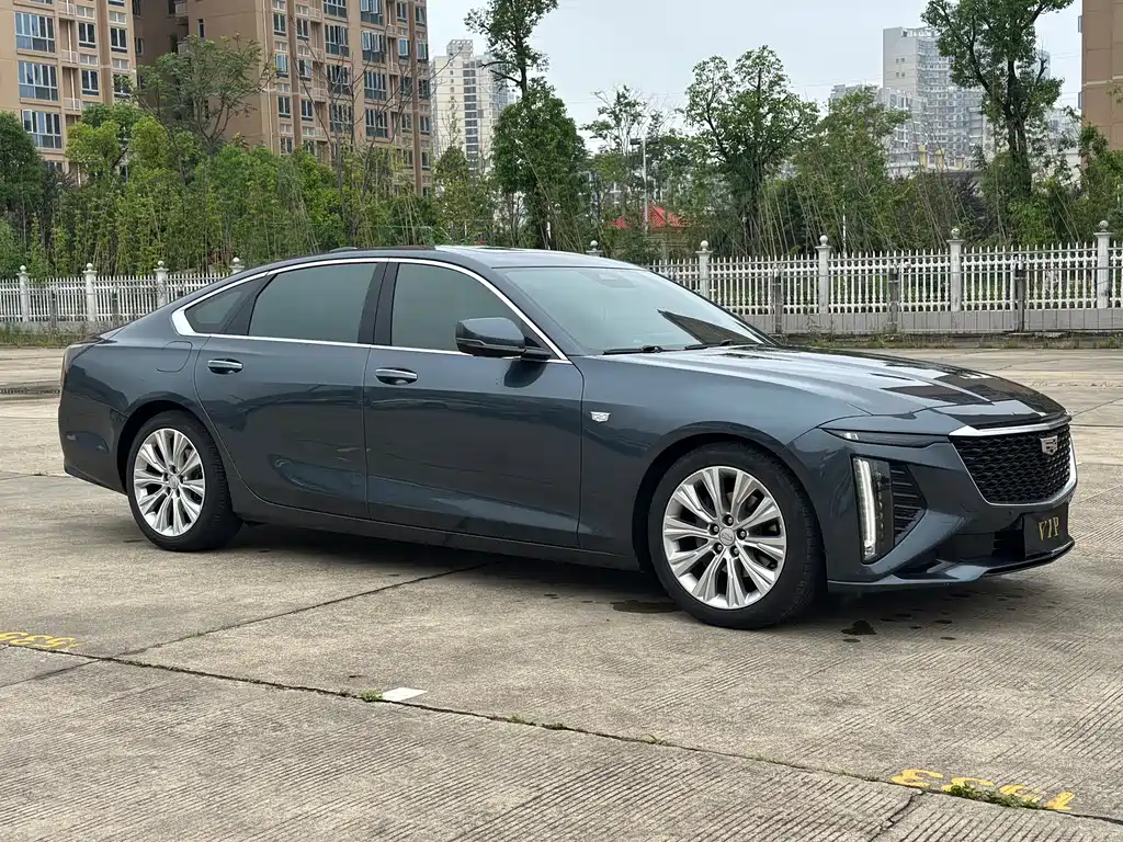 Cadillac CT6 28 T Distinguished