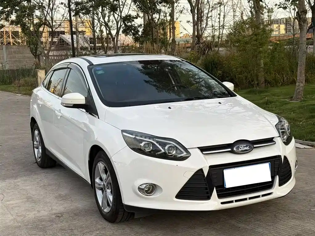 Focus Sedan 1.6 L Auto Style