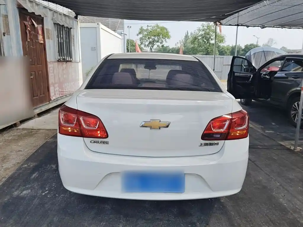 Cruze 1.5 L Classic SE MT