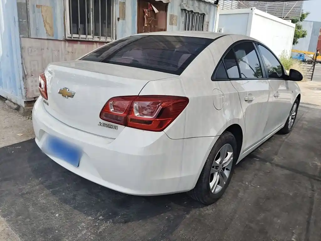 Cruze 1.5 L Classic SE MT