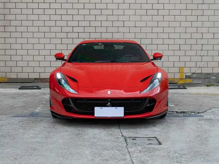 Ferrari 812 6.5 L GTS