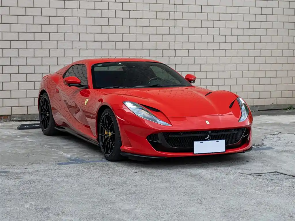 Ferrari 812 6.5 L GTS