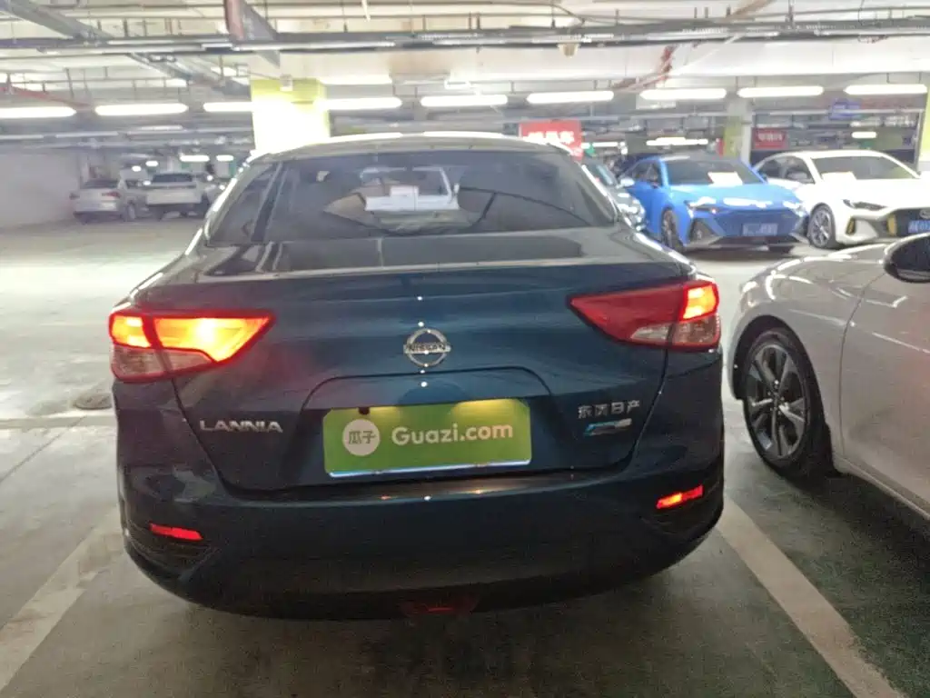 Lannia 1.6 L CVT Cool