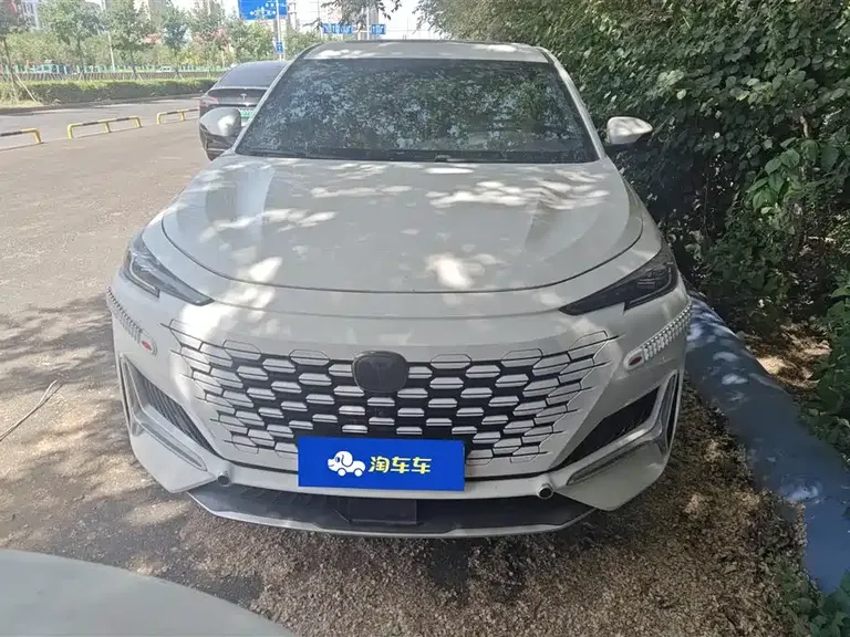Changan UNI-K 2.0 T Distinguished
