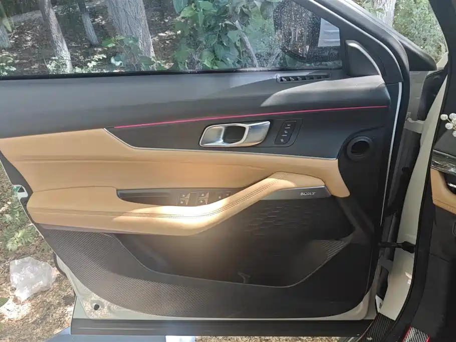 Changan UNI-K 2.0 T Distinguished