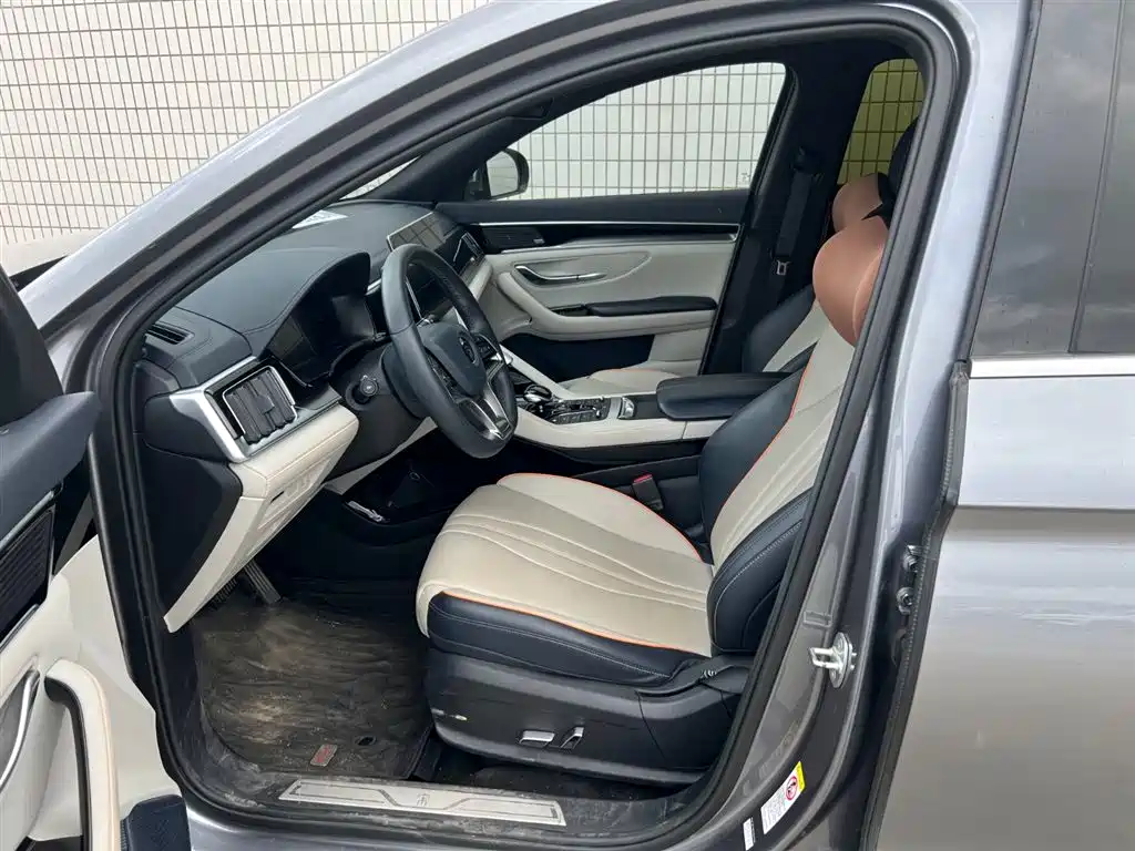 Song PLUS NEV DM-i 110 KM Flagship PLUS
