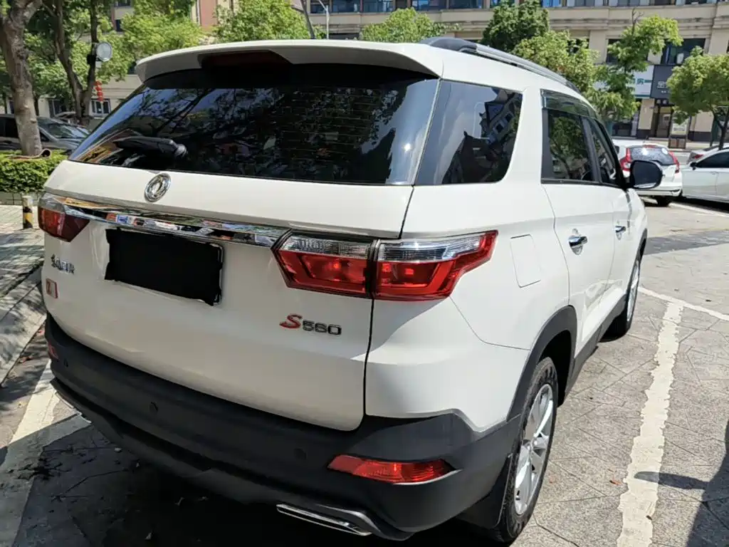Fengguang S560 风光S560 2021款 2.0 L CVT精英型