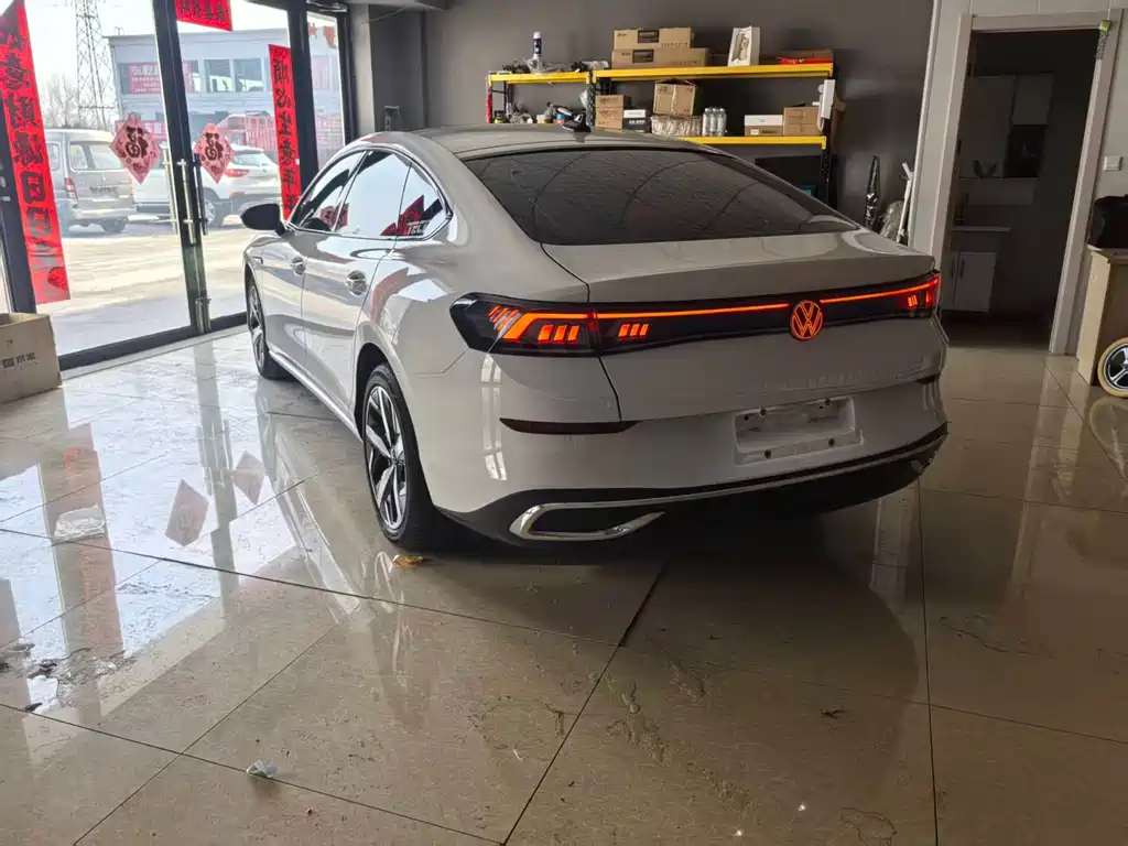 Lamando Lamando L 280 TSI DSG Spicy Cool