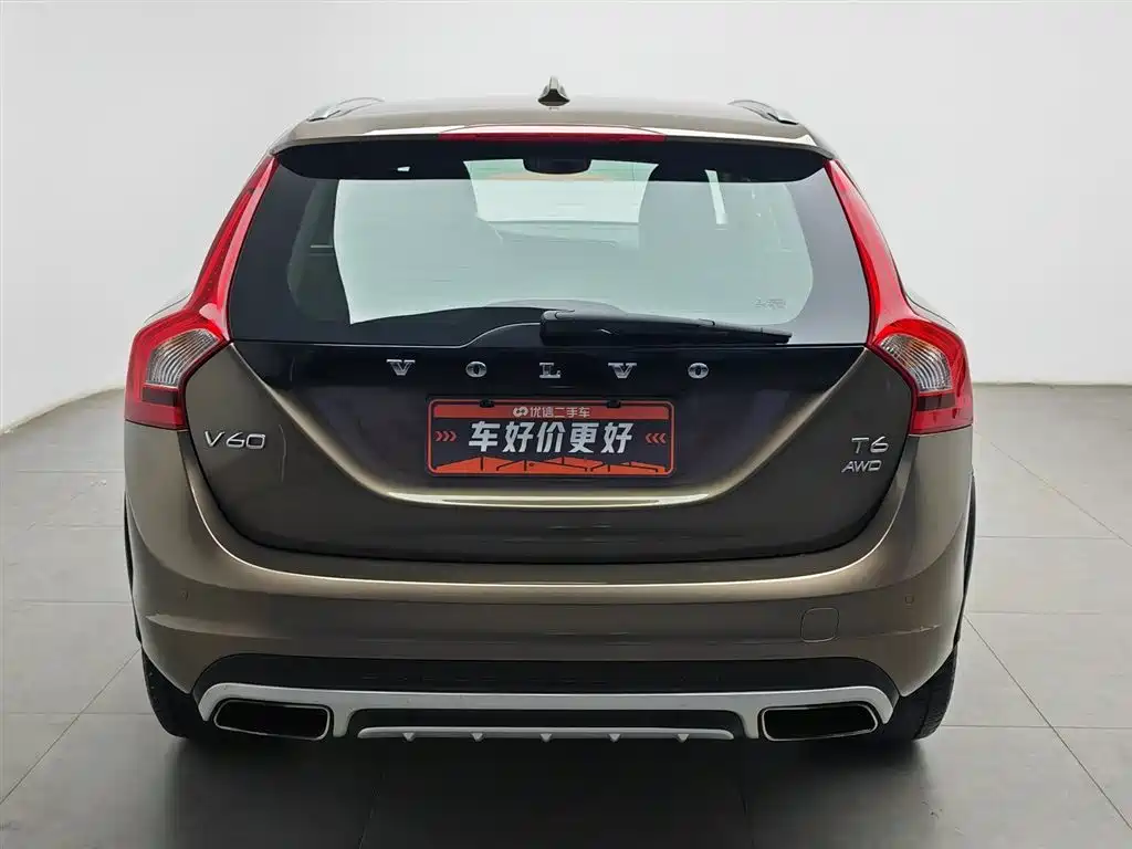 Volvo V60 Cross Country T6 AWD
