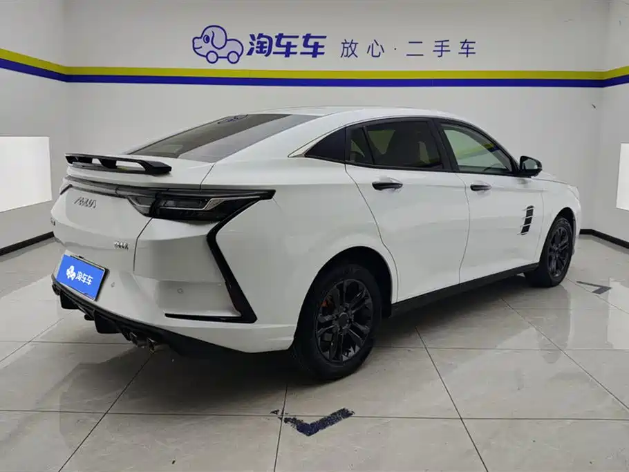 Yixuan Mach 1.5 L Auto Shadow Chase