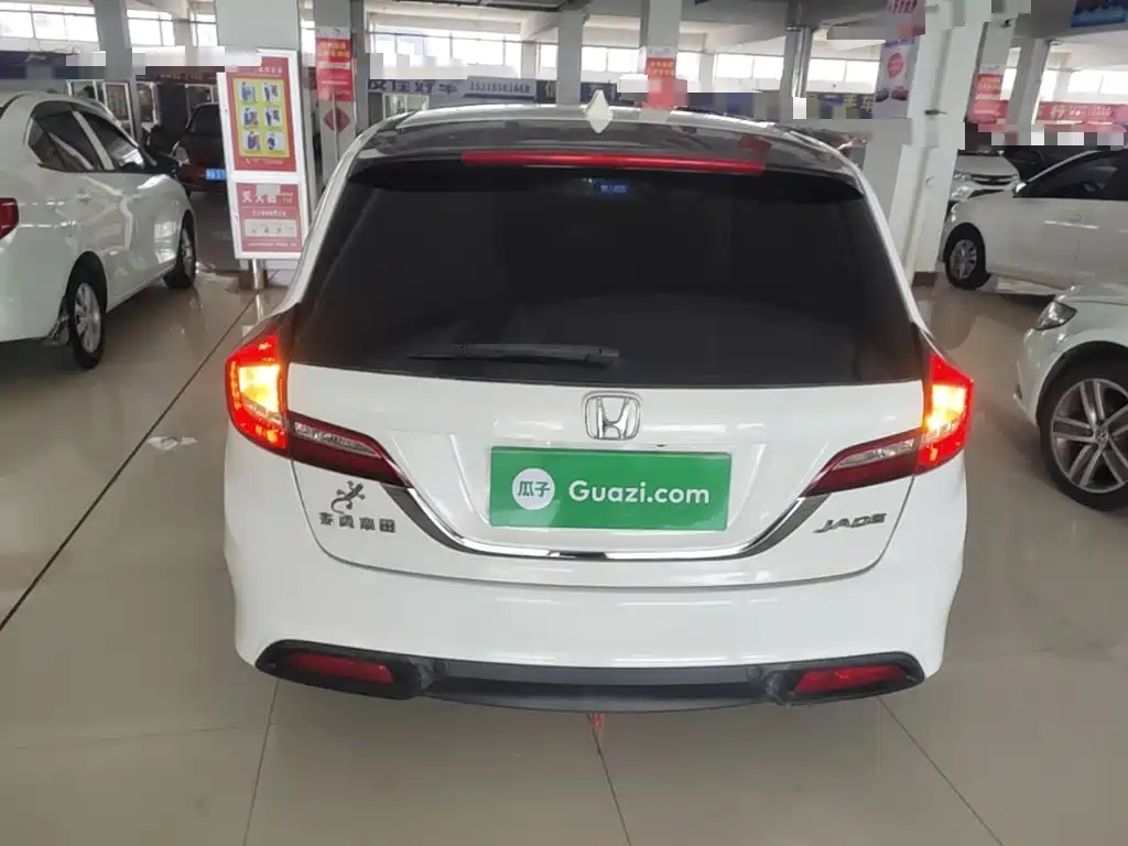 Jade 1.8 L Auto Comfort 5-seat
