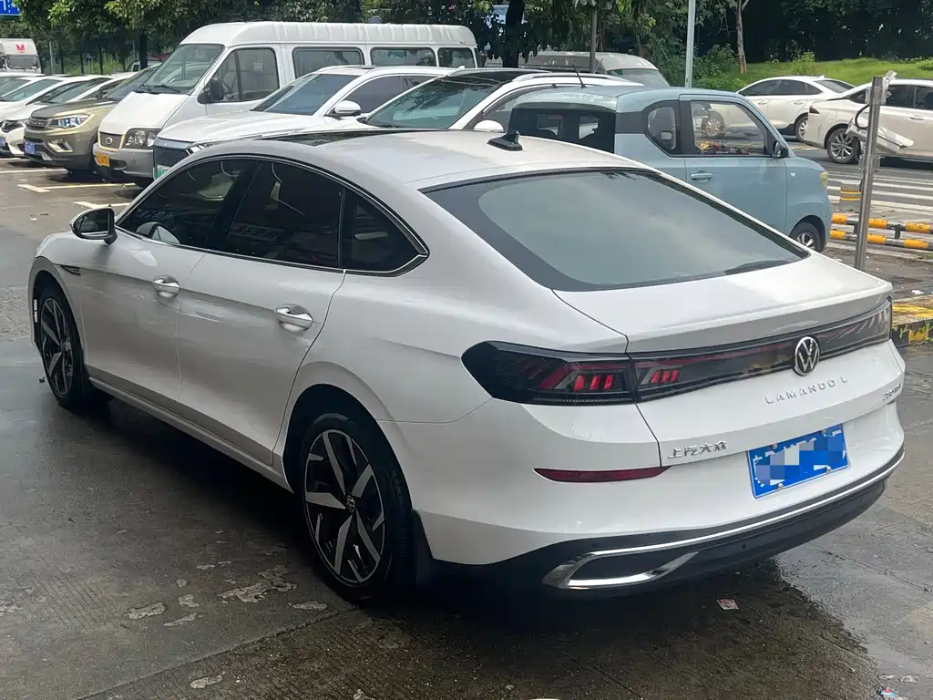 Lamando Lamando L 280 TSI DSG Spicy Cool