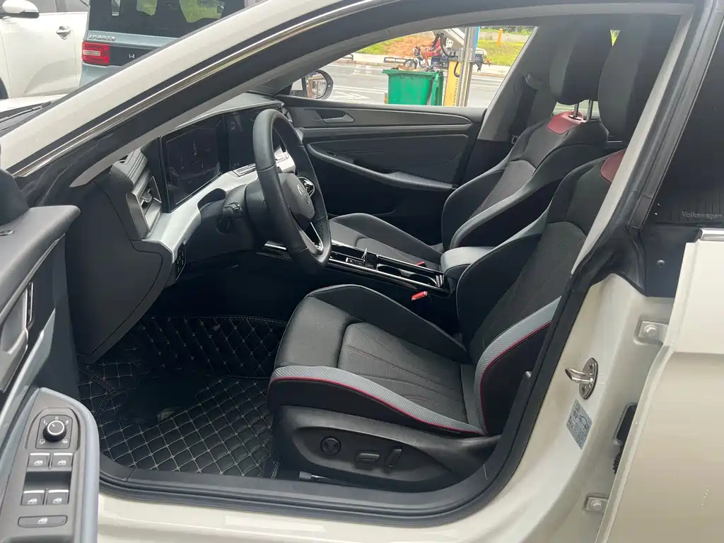 Lamando Lamando L 280 TSI DSG Spicy Cool