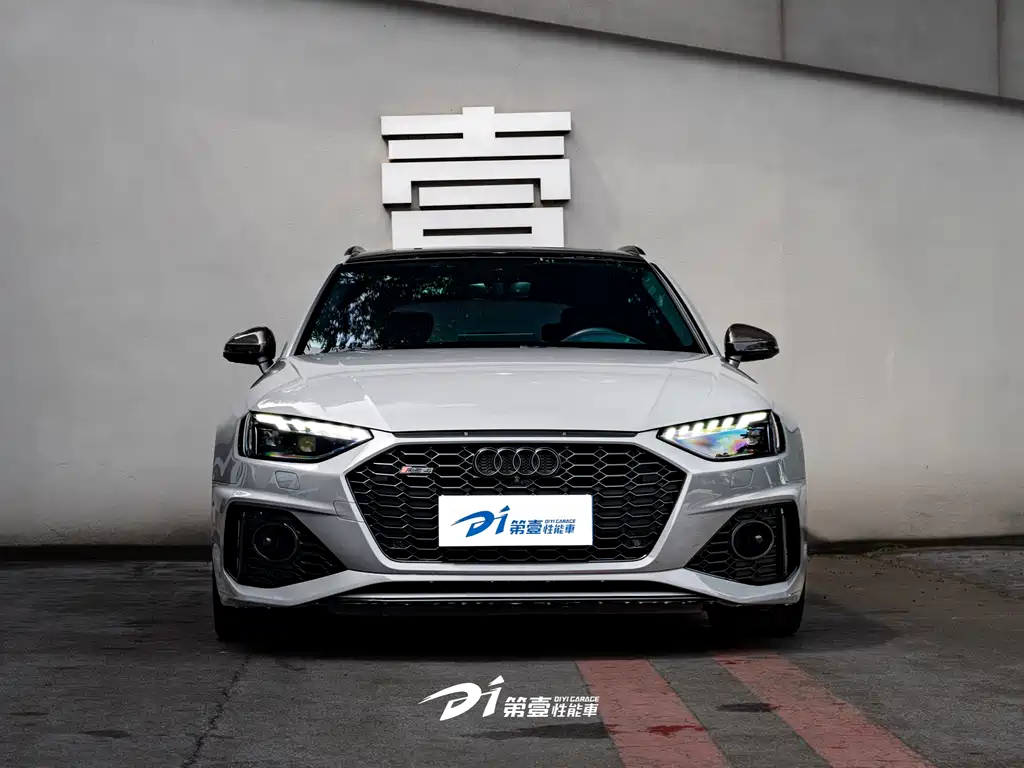 Audi RS 4 奥迪RS 4 2021款 RS4 Avant 黑曜版