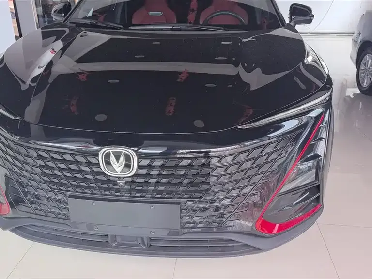 Changan UNI-T 1.5 T Distinguished