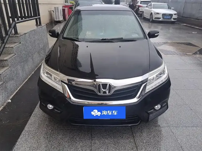 Honda Crider 1.8 L Auto Comfort