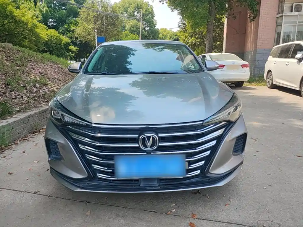 Eado PLUS 1.6 L GDI Manual Luxury