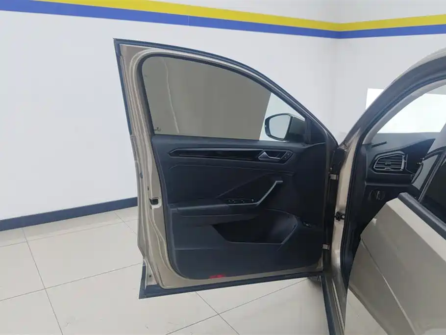 T-ROC 280 TSI DSG 2 WD Comfort