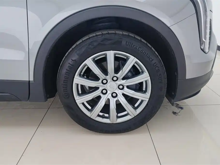 Cadillac XT4 28 T 2 WD Luxury