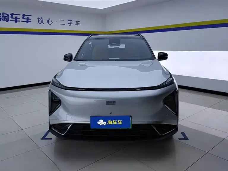 Geely Galaxy L7 EM-i 115 km Explorer +
