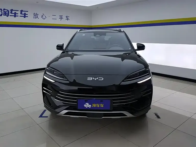BYD Song PLUS NEV DM-i 112 KM Honored