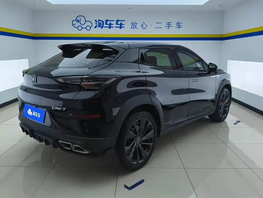 Changan UNI-T 1.5 T Distinguished