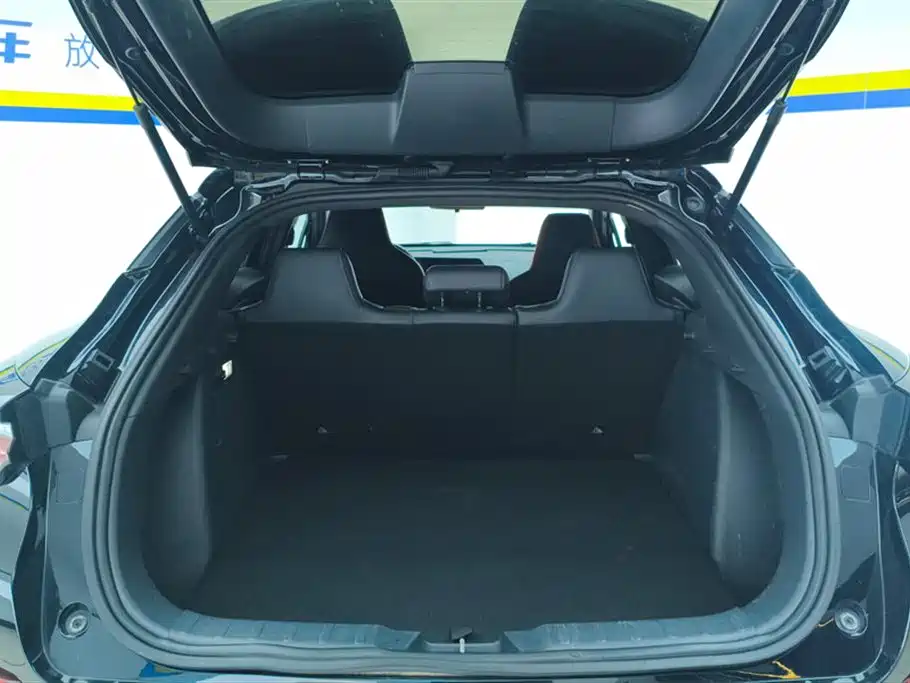 Changan UNI-T 1.5 T Distinguished
