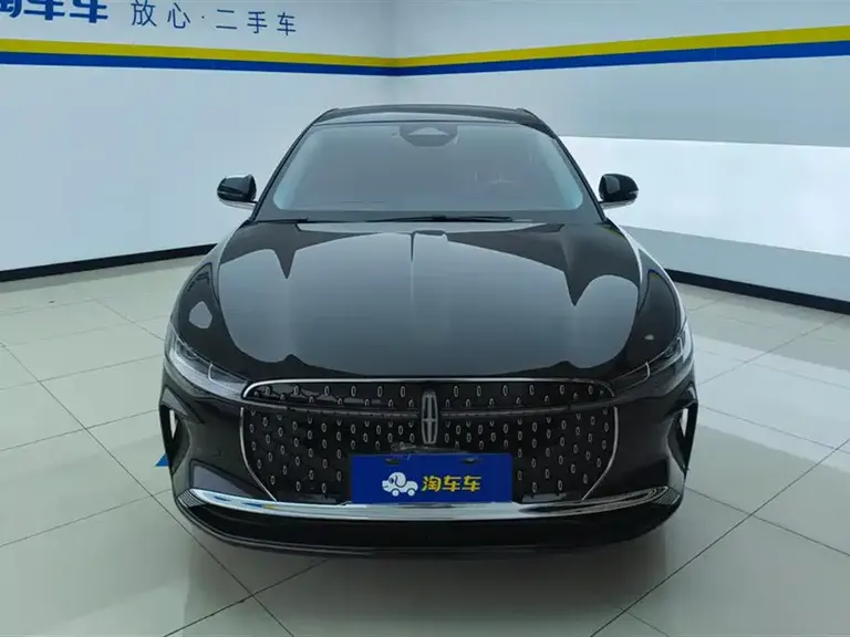 Lincoln Z Facelift i Enjoyment Graceful