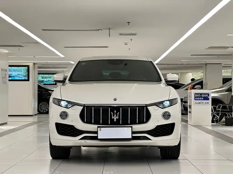 Maserati Levante 3.0 T Standard