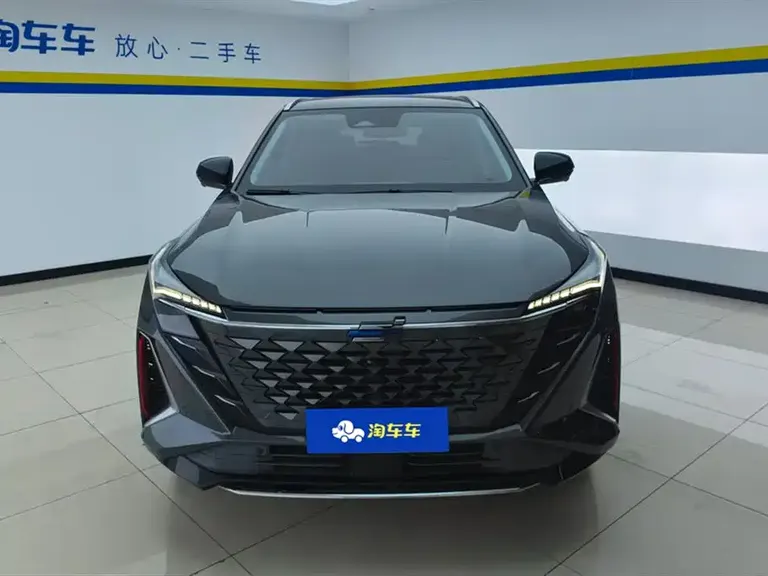 Changan Oshan Z6 Blue Whale 1.5 T DCT Smart Leading