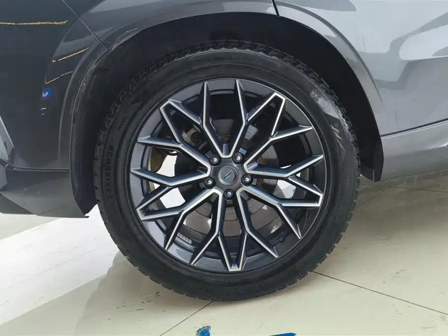 Changan Oshan Z6 Blue Whale 1.5 T DCT Smart Leading