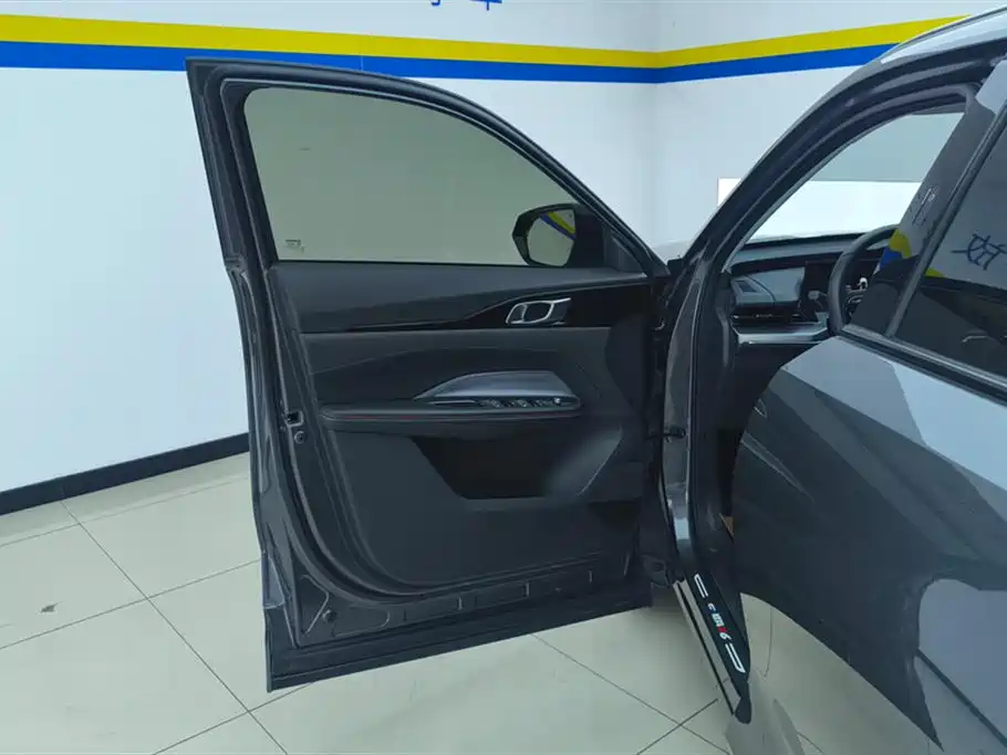 Changan Oshan Z6 Blue Whale 1.5 T DCT Smart Leading