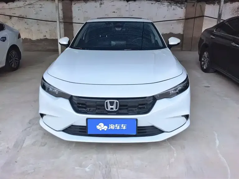 Honda Integra 240 TURBO CVT Tech