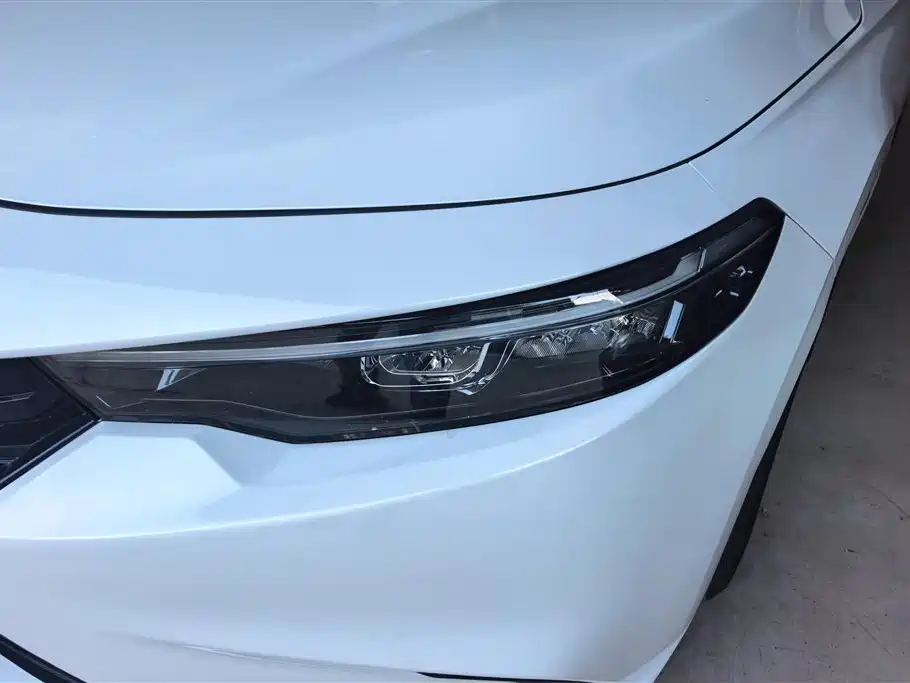 Integra 240 TURBO CVT Tech