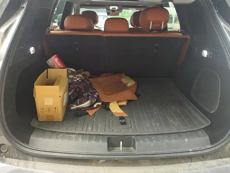 Trumpchi Xiangwang S7 180 km Ultra 4 WD Lidar