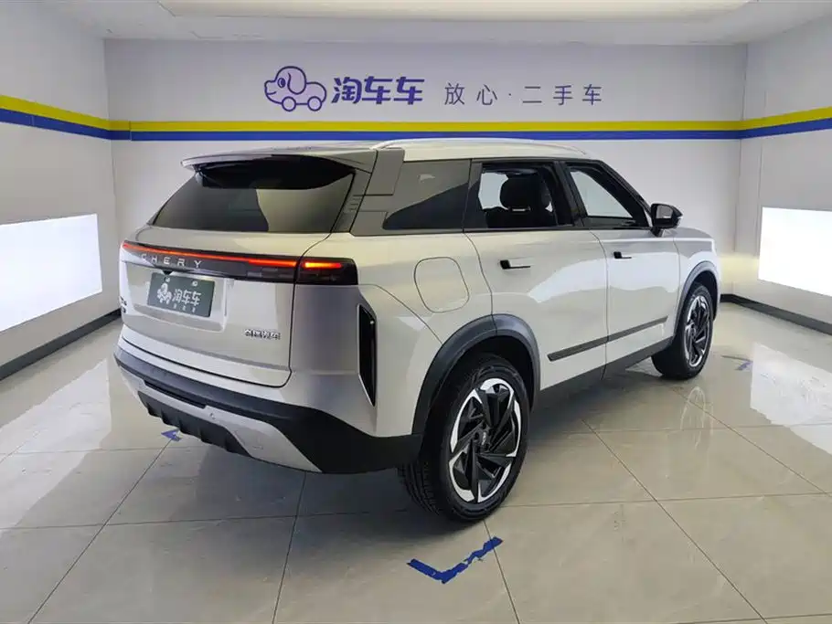 Explore 06 C-DM Luxury
