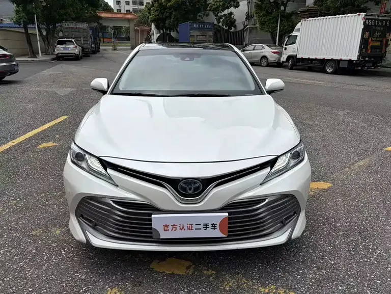 Toyota Camry Dual Engine 2.5 HG Luxury