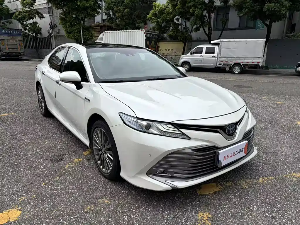 Camry Dual Engine 2.5 HG Luxury