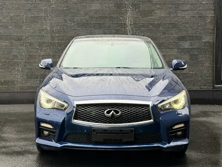 Infiniti Q50 L 2.0 T Joy