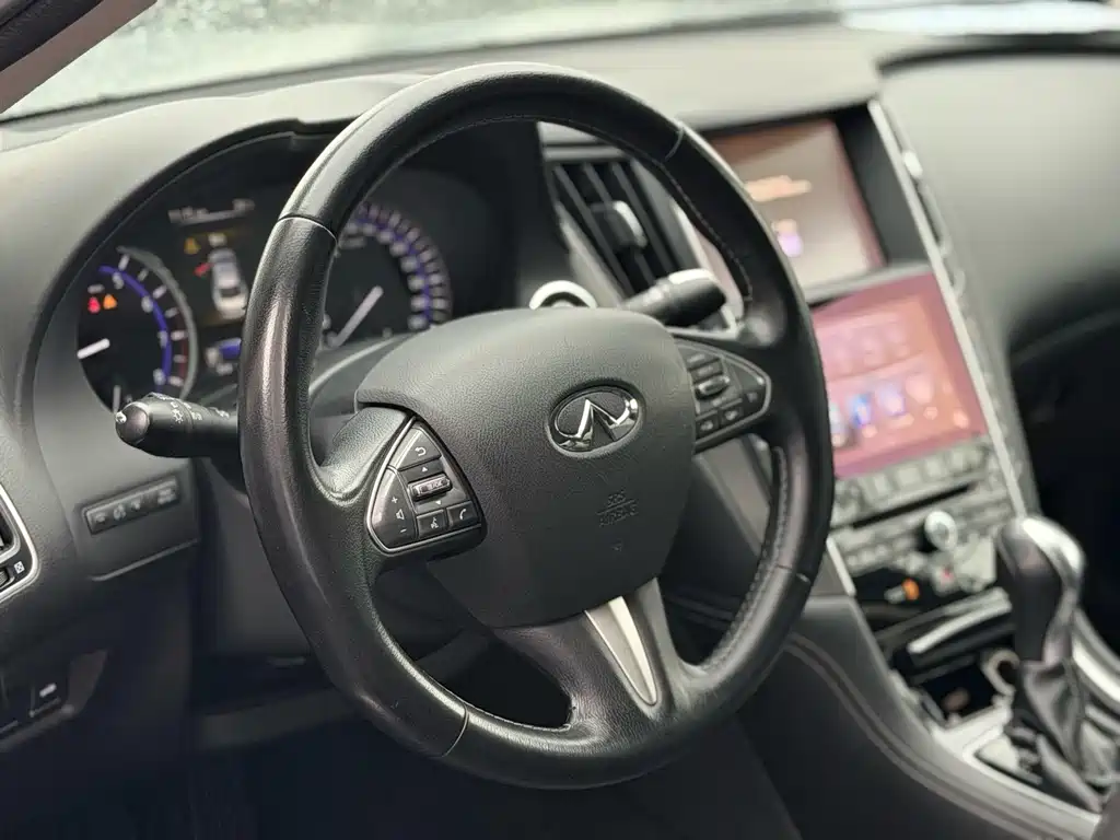 Infiniti Q50 L 2.0 T Joy