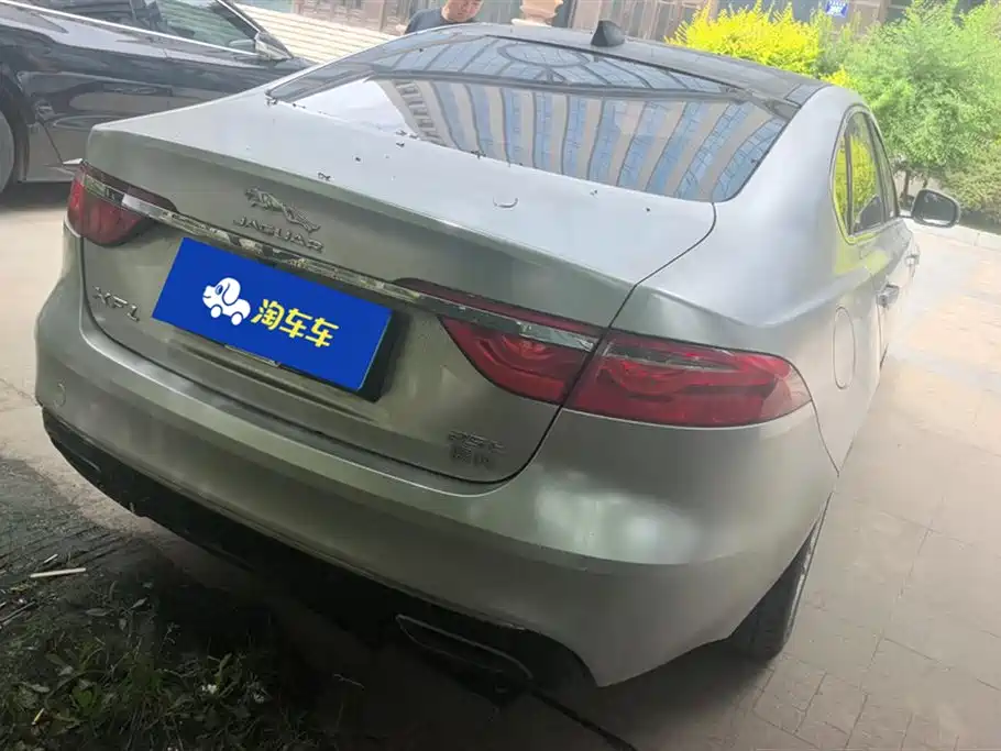 Jaguar XFL XFL 2.0 T 250 PS Luxury