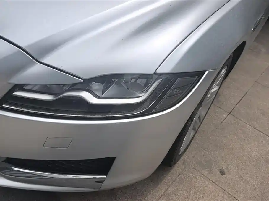 Jaguar XFL XFL 2.0 T 250 PS Luxury