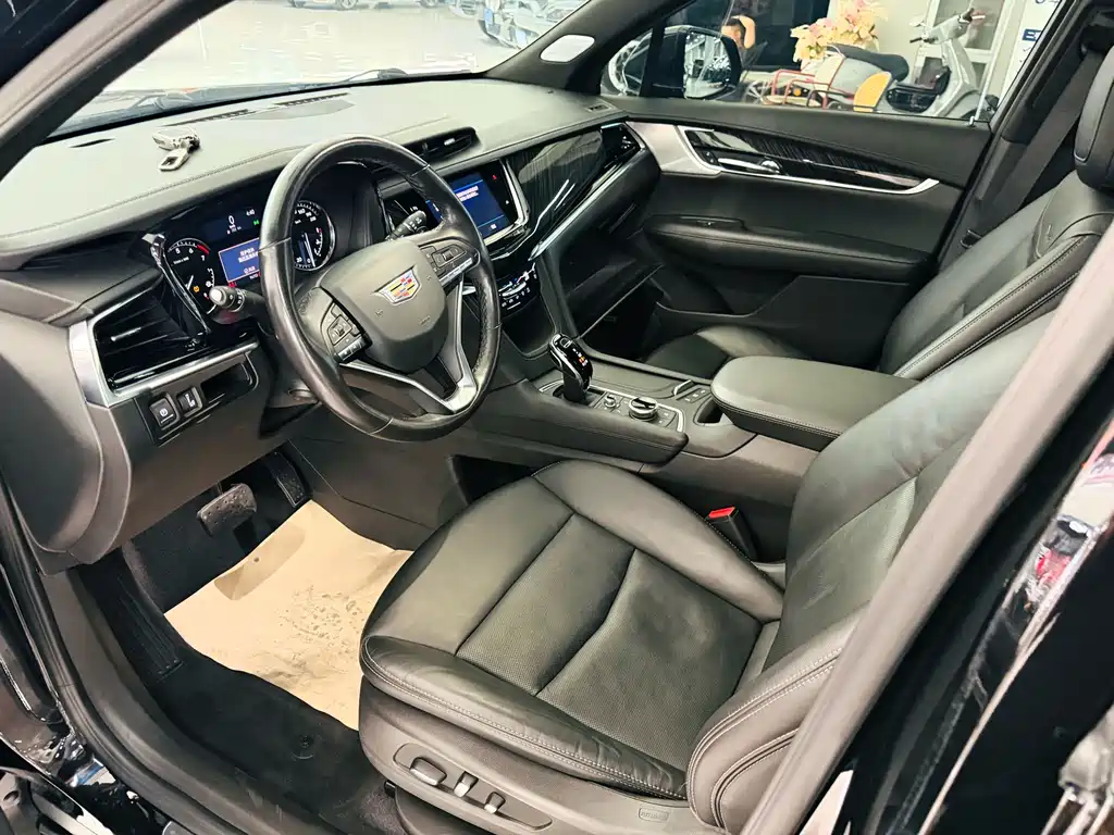 Cadillac XT6 28 T 6-seat 4 WD Luxury