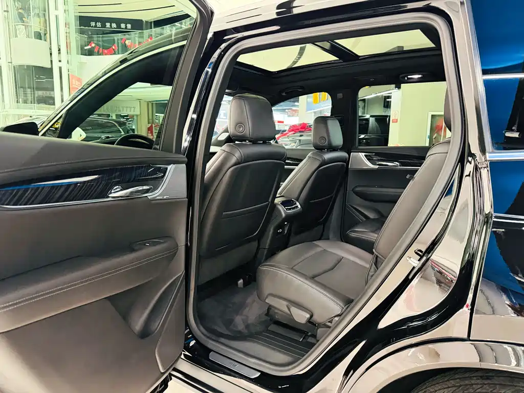 Cadillac XT6 28 T 6-seat 4 WD Luxury