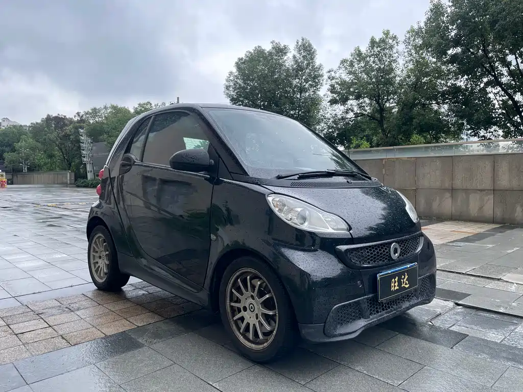 smart fortwo 1.0 MHD Hardtop New Year Special Edition