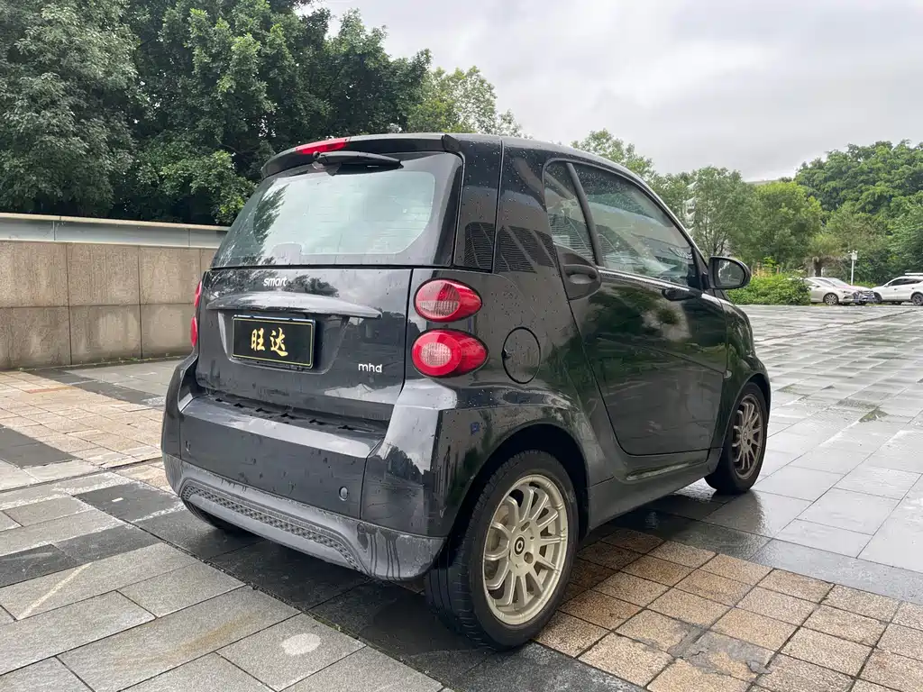 smart fortwo 1.0 MHD Hardtop New Year Special Edition