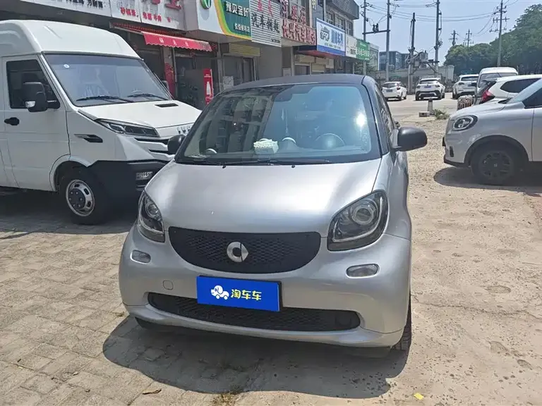 smart fortwo 1.0 L 52 kW Hardtop Agile
